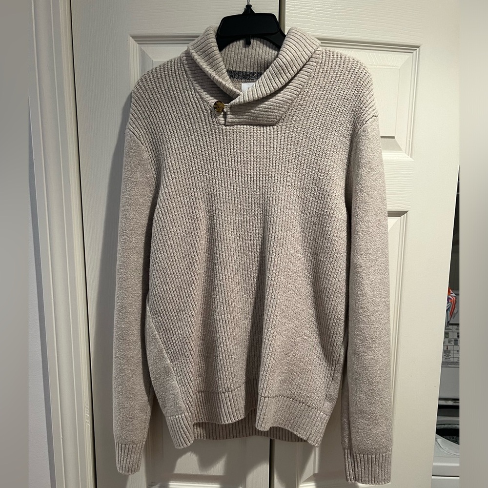 Old Navy men’s sweater